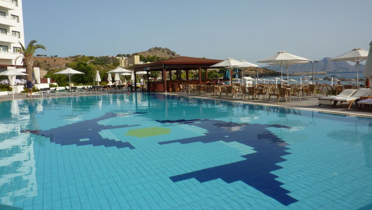 Basen na plaży TUI BLUE Lindos Bay