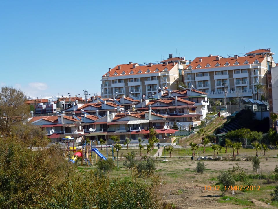 Seitliche Sicht auf das Hotel Trendy Aspendos Beach Hotel