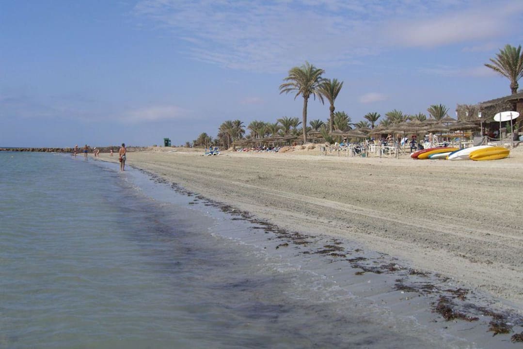 Flacher und weitläufiger Strand Royal Karthago Djerba