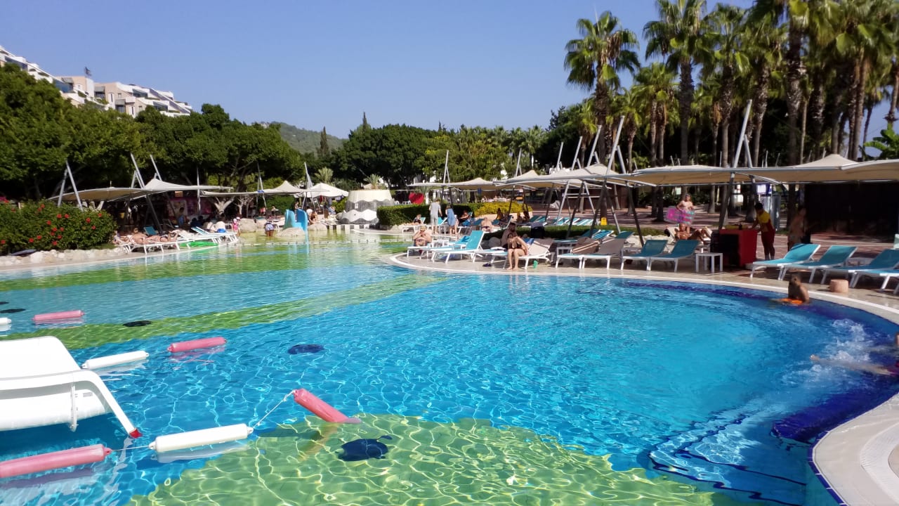 Pool Limak Limra Hotel & Resort