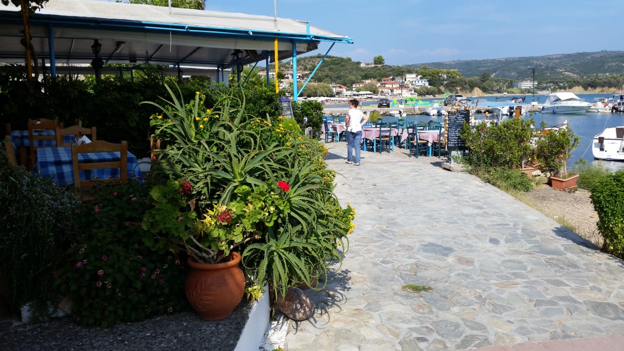 Strand Tsokas Hotel