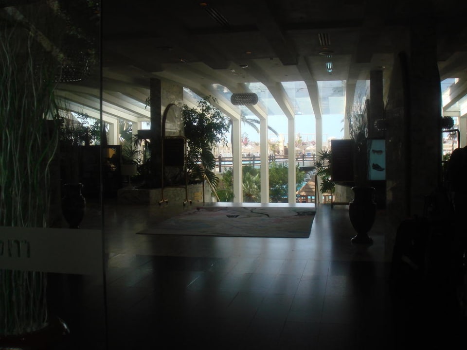 Blick von der Lobby zum Garten Gloria Palace San Agustin Thalasso & Hotel