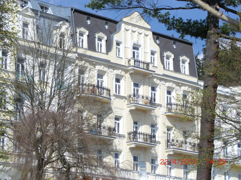 Eine sehr schöne Aussenfassade des Hotels Hotel Paris