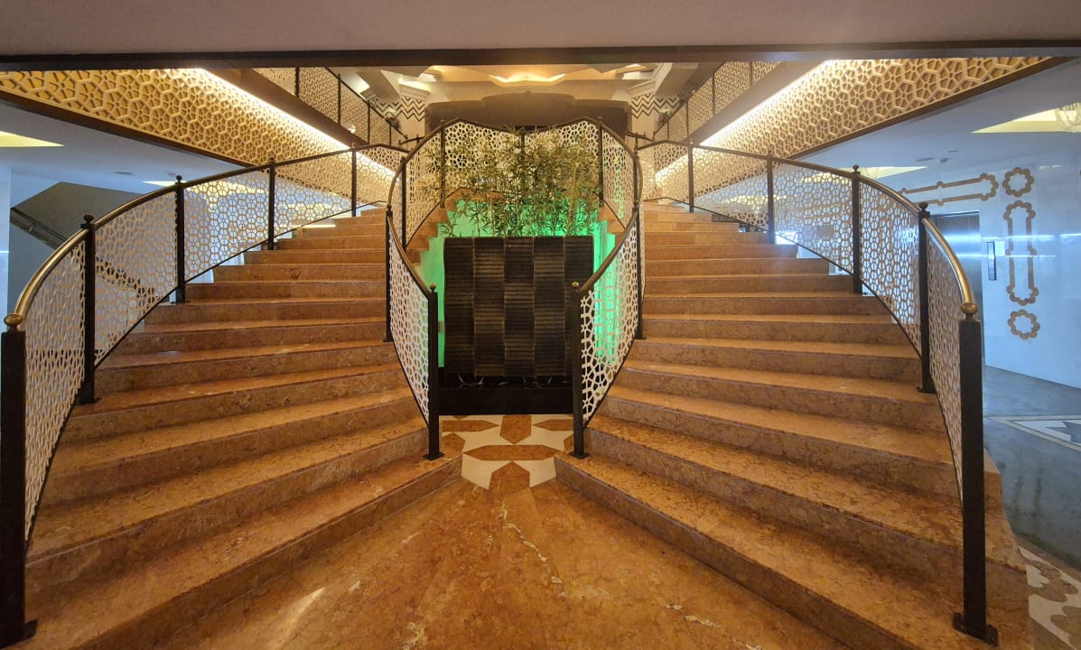 Lobby Royal Taj Mahal Hotel
