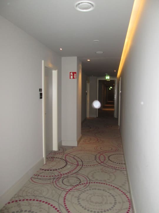 Flur zu den Zimmern The Posthouse Berlin – Leonardo Limited Edition