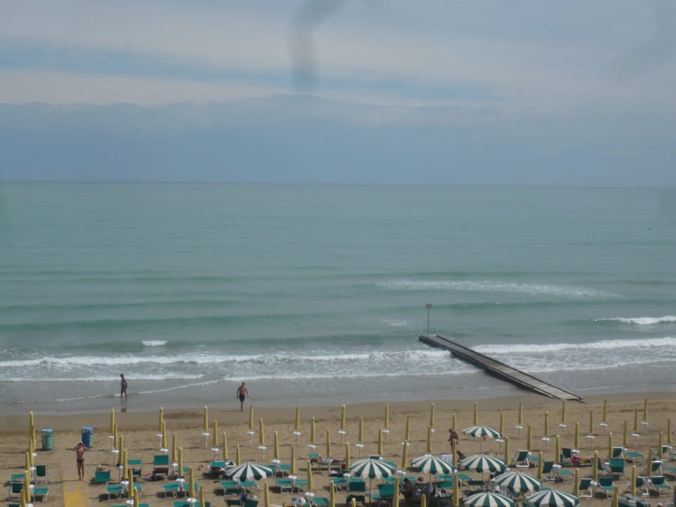 Blick vom Balkon Richtung Meer Hotel Columbia & Ninfea