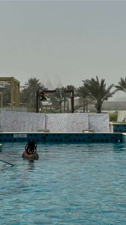 Pool The St. Regis Saadiyat Island Resort, Abu Dhabi