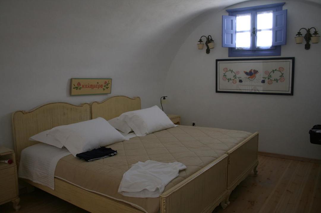 Schlafzimmer Aegagros Caldera Houses