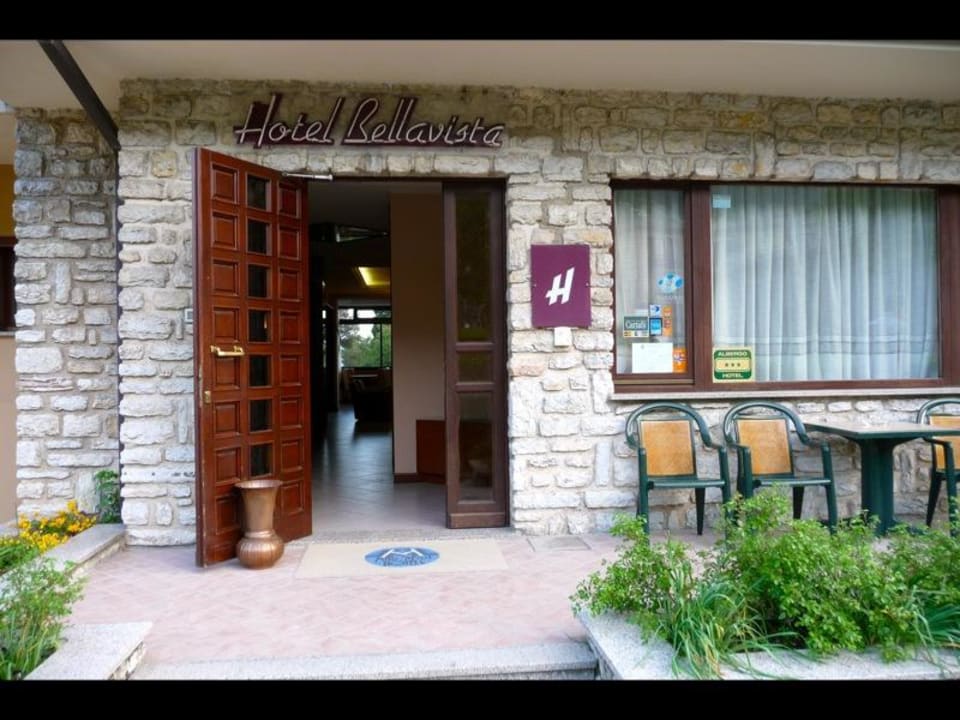 Hoteleingang Hotel Bellavista