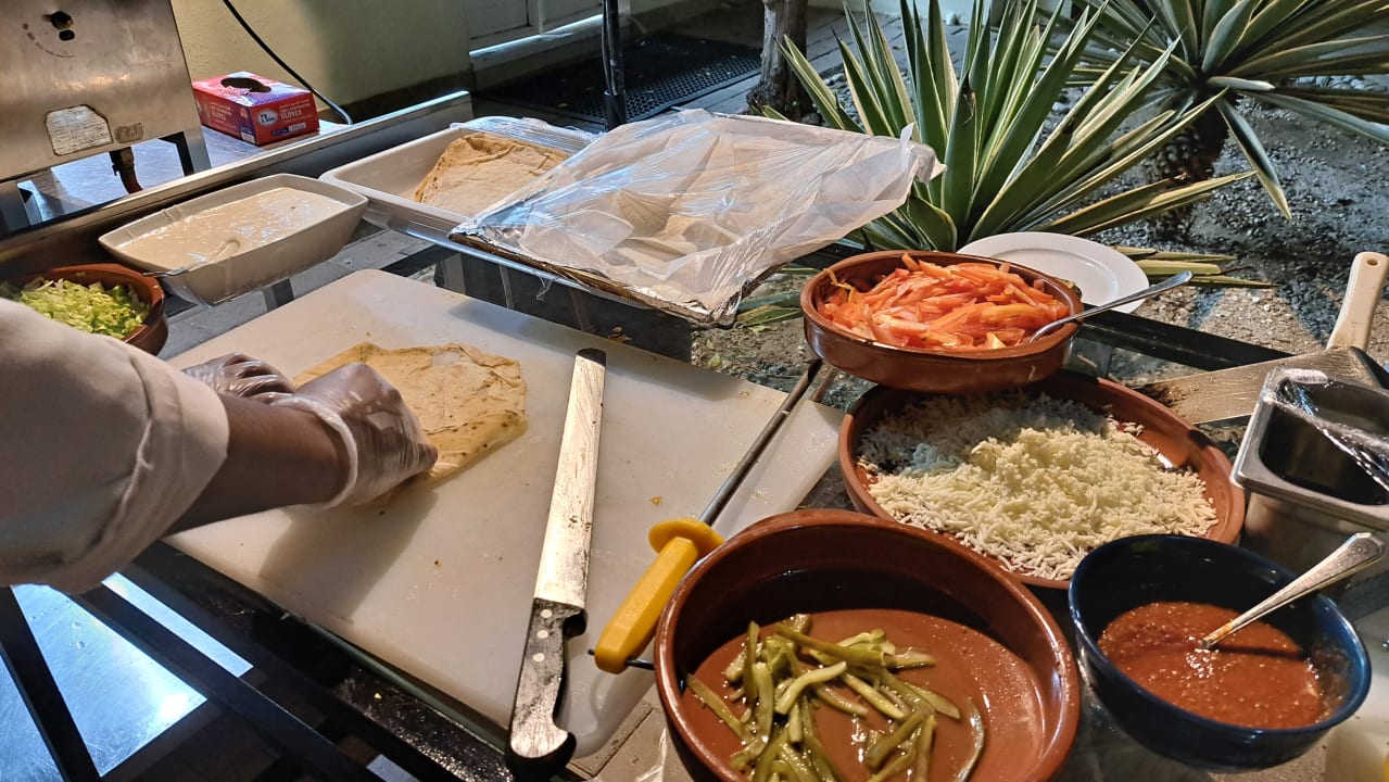 Gastro Wyndham Garden Salalah Mirbat