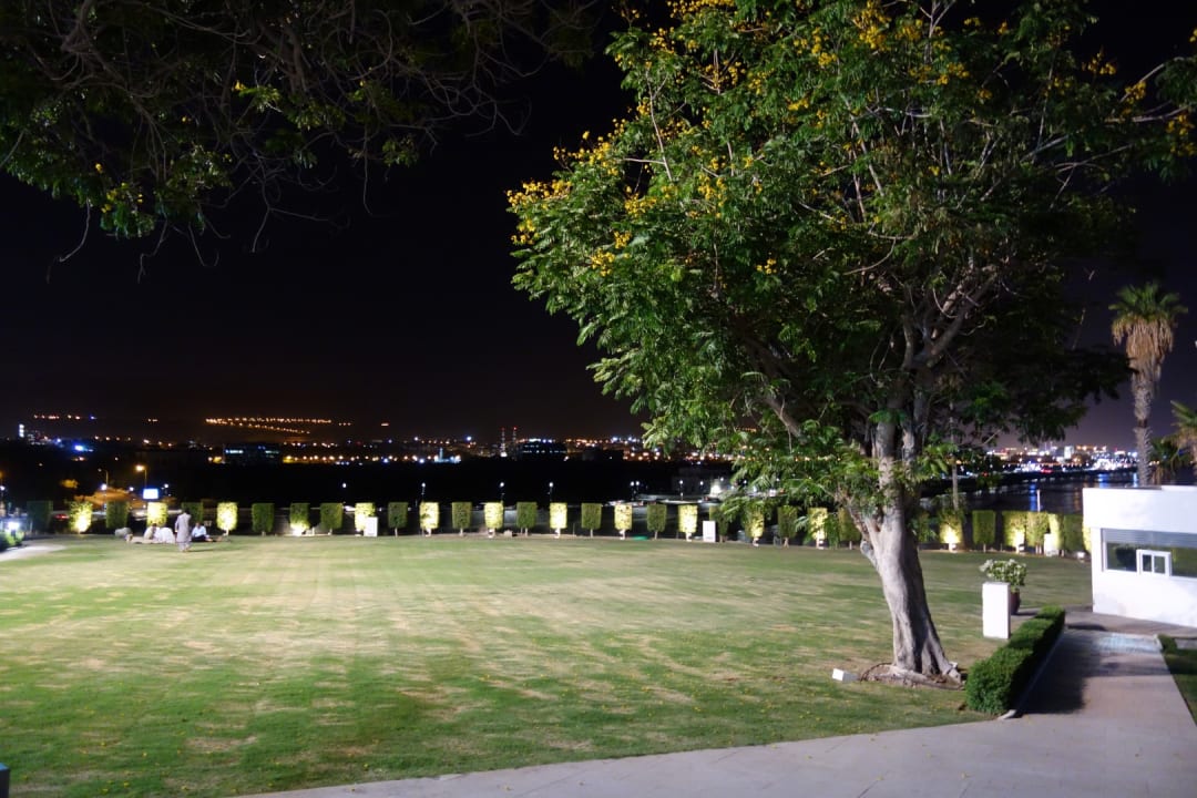 Gartenanlage Hotel Crowne Plaza Muscat