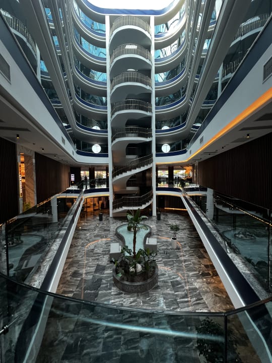 Lobby Rubi Platinum Sign