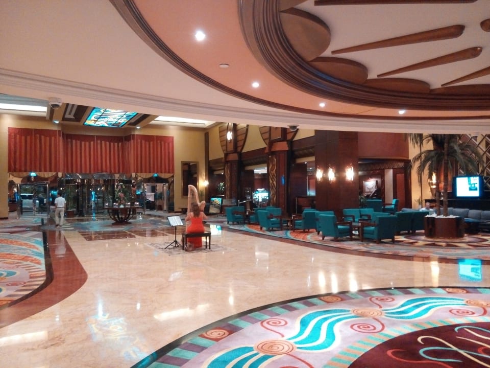 Lobby Al Raha Beach Resort & Spa