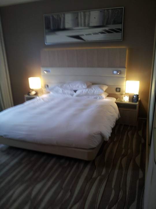 Bett Zimmer Executive Floor Hilton Frankfurt Airport