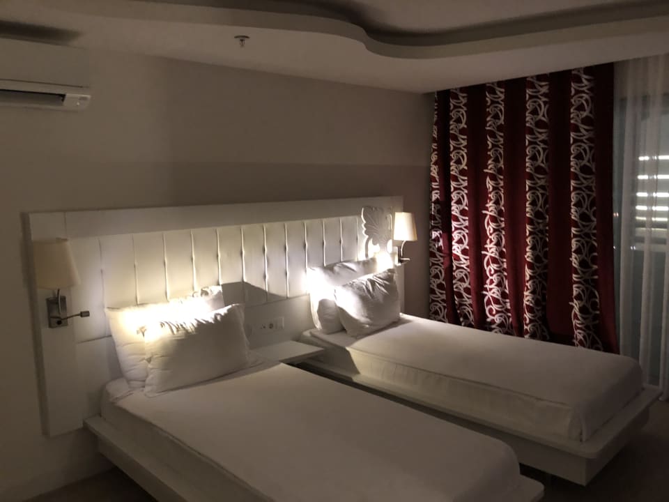 Zimmer Laguna Beach Alya Resort & Spa Hotel