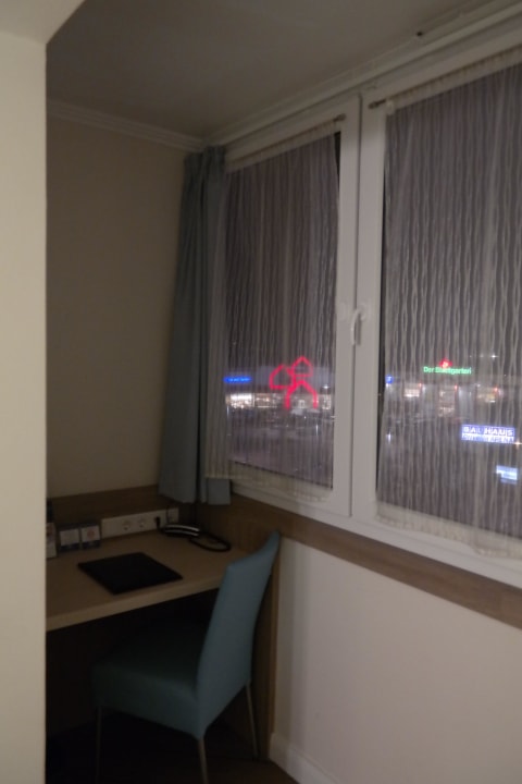 Ecknische mit Schreibtisch Hotel Vier Jahreszeiten Lübeck