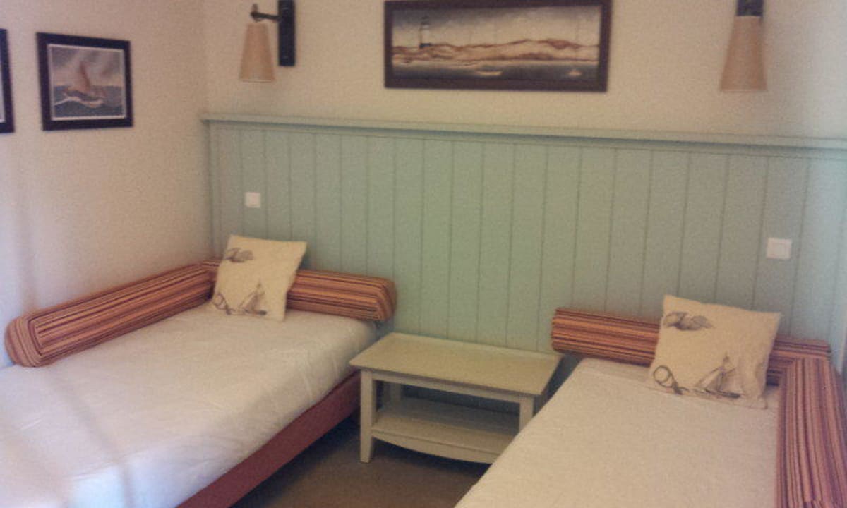 Chambre standard. Décoration agréable Club Med La Palmyre Atlantique