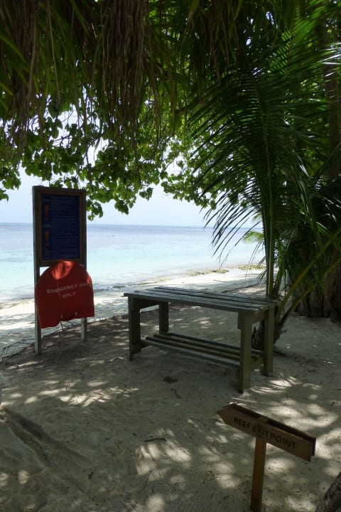 Haussriff Entry & Exit Vilamendhoo Island Resort & Spa