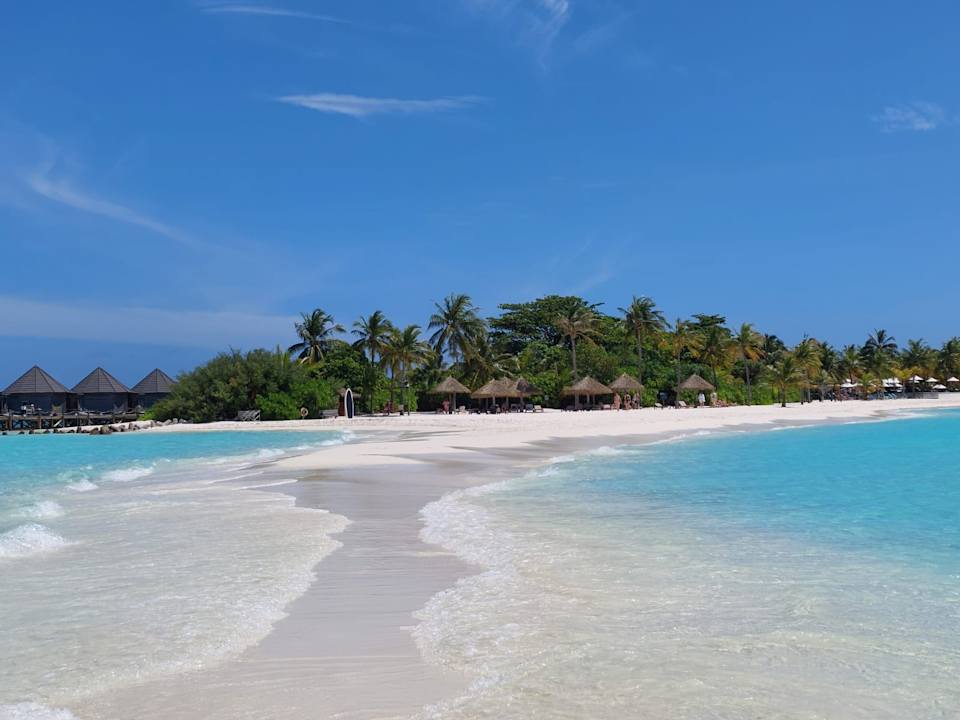 Strand Kuredu Island Resort & Spa