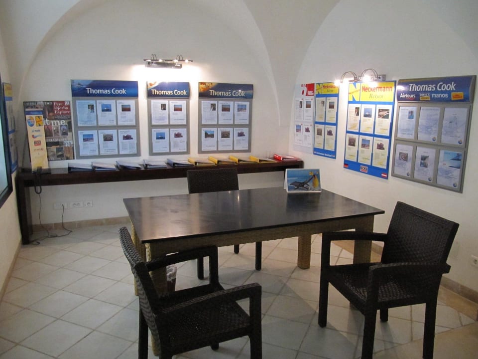 Infostand neben Lobby Sentido Djerba Beach