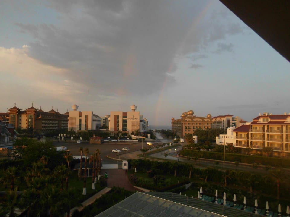 Morgens mit Regenbogen Hane Family Resort