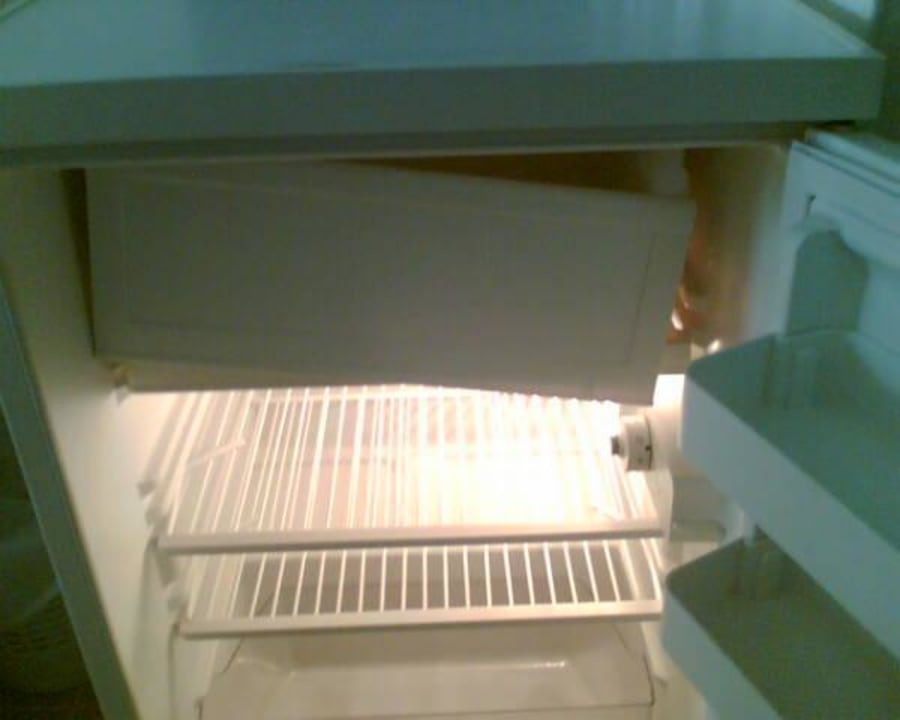 Der kaputte Kühlschrank Rethymno Village