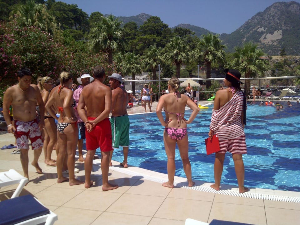 Poolgame Turunc Resort Hotel