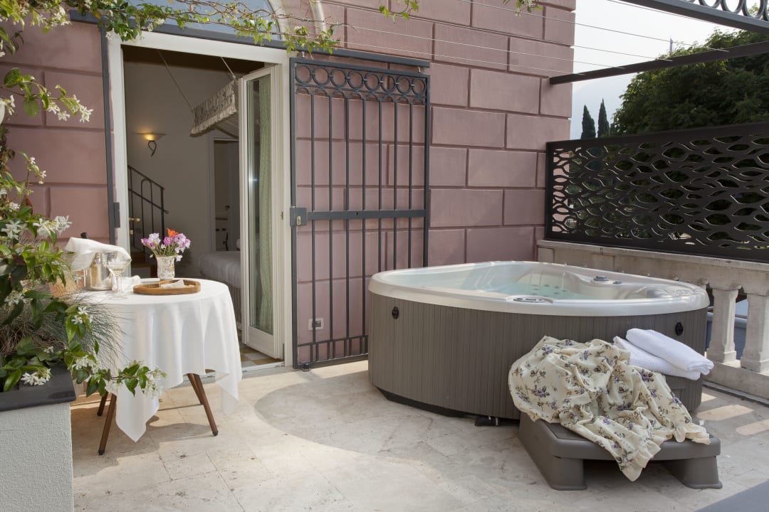 Zimmer Bellavista Lakefront