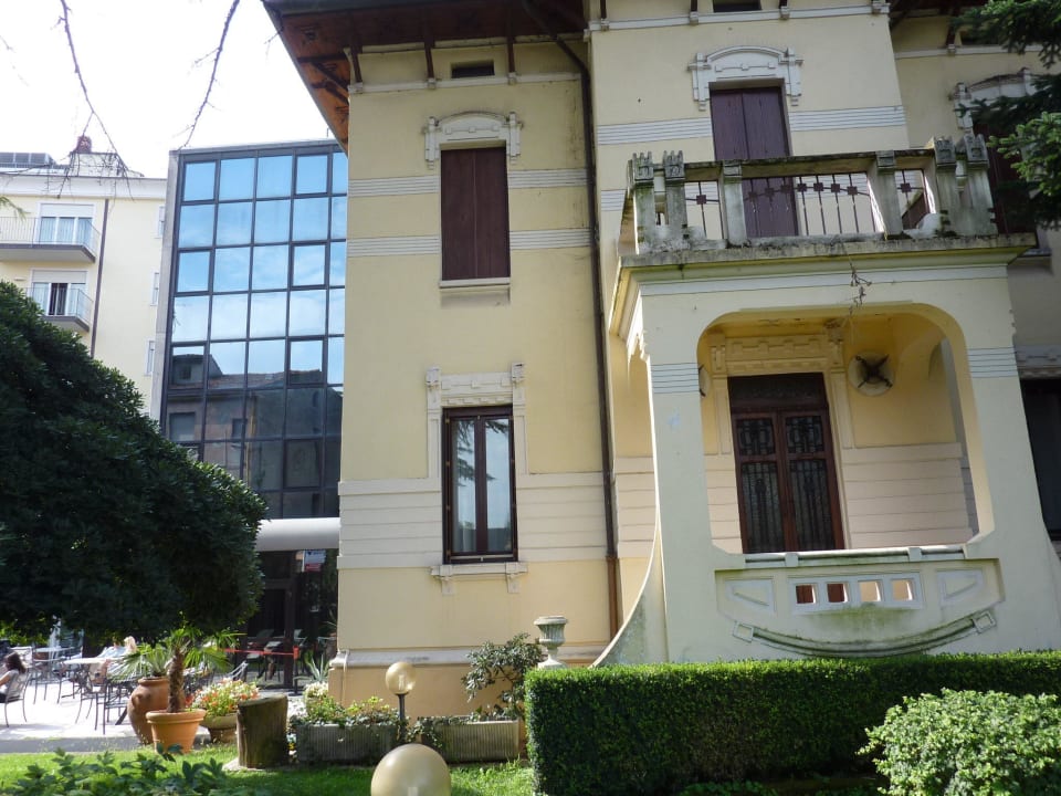 Die alte Villa vor`m Neubau Hotel San Marco
