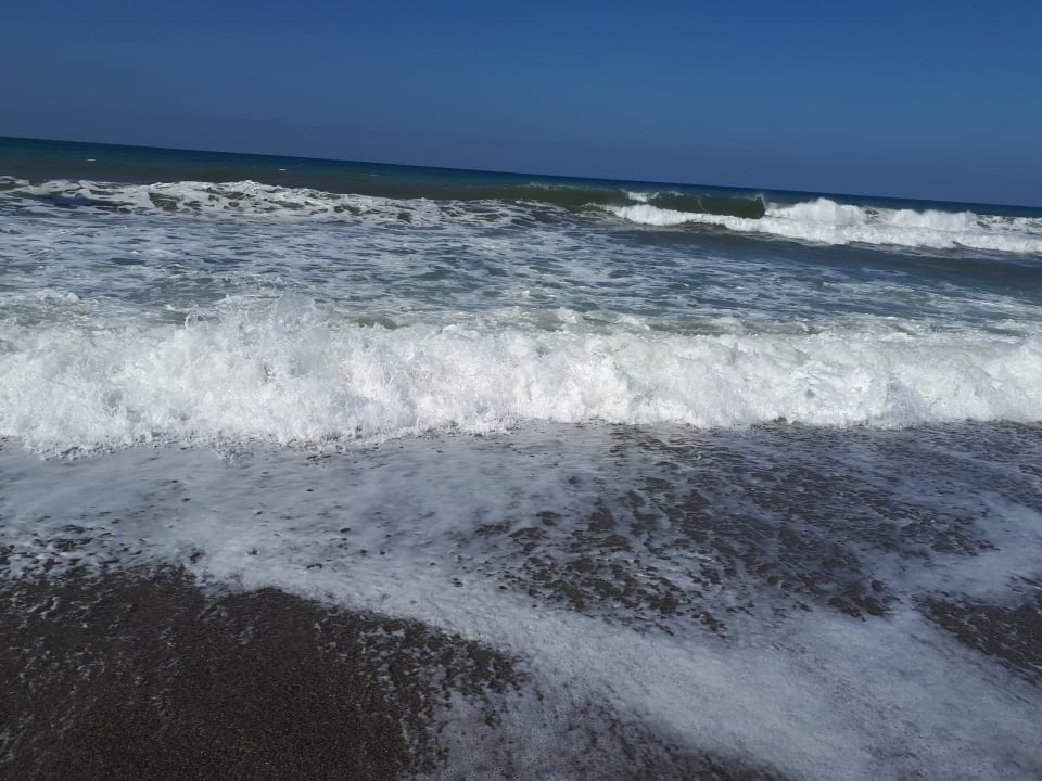 Strand Club Turtas Beach Hotel