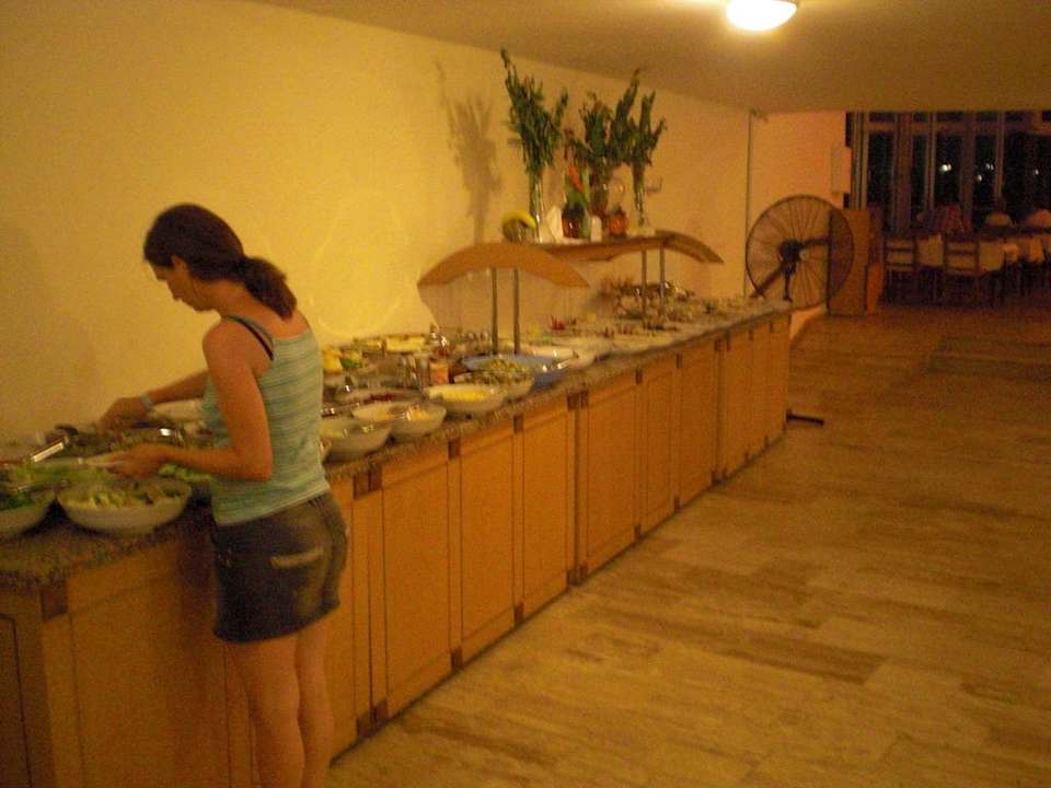 Salade buffet Lapta Holiday Club