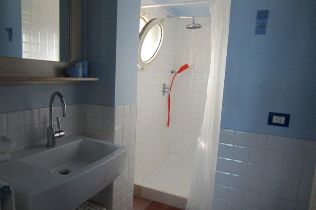 Bad Zimmer 2 Hotel LaMorosa