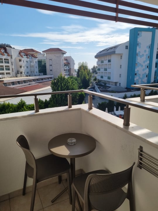 Zimmer Side Story Resort & Spa