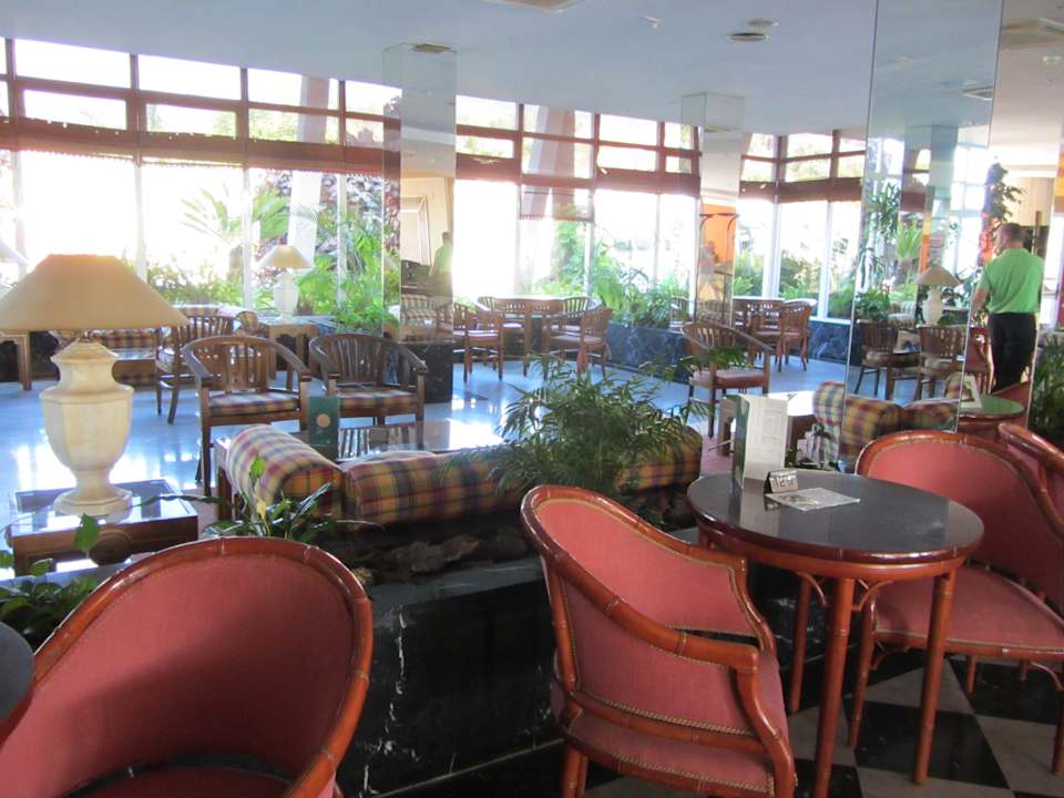 Blick Coral La Quinta Park Suites