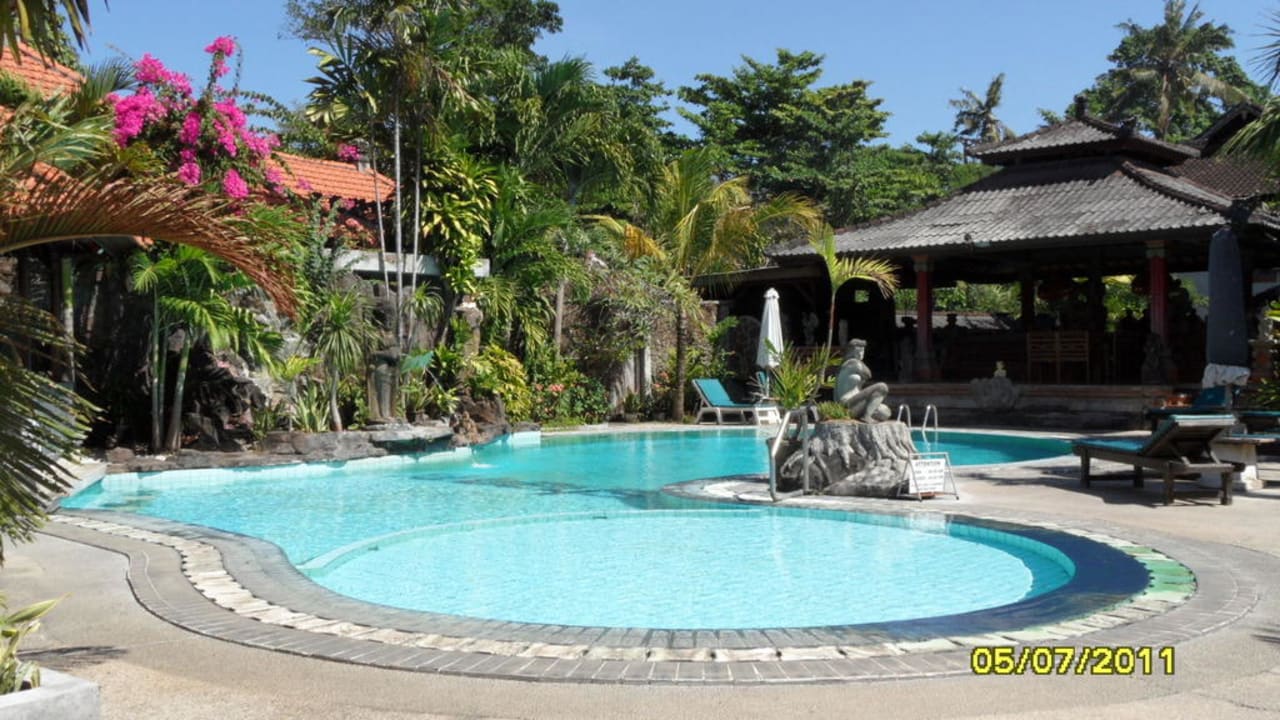 Pool Villa Shanti Beach