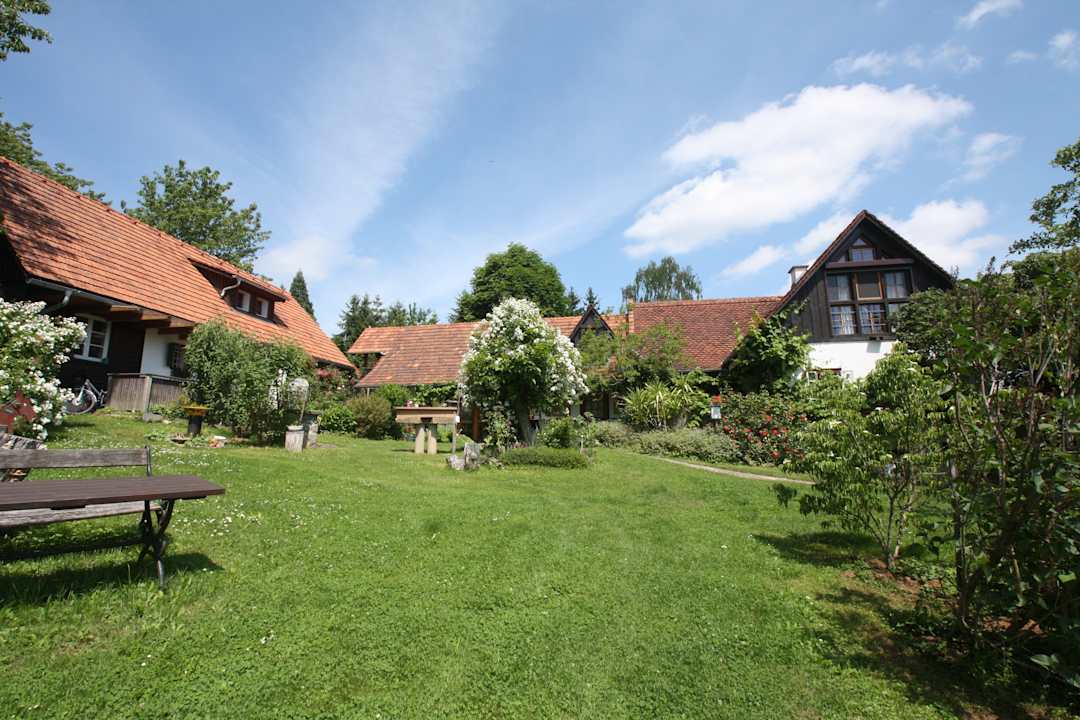 Außenansicht Hotel Altes Gehöft am Lormanberg