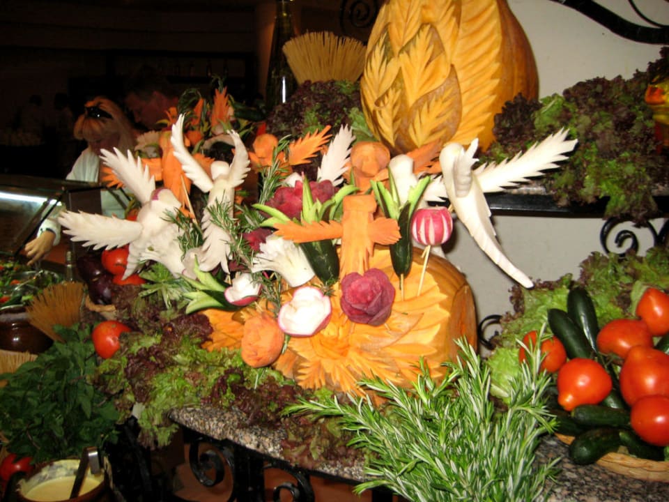 В ресторане Grand Oasis Resort