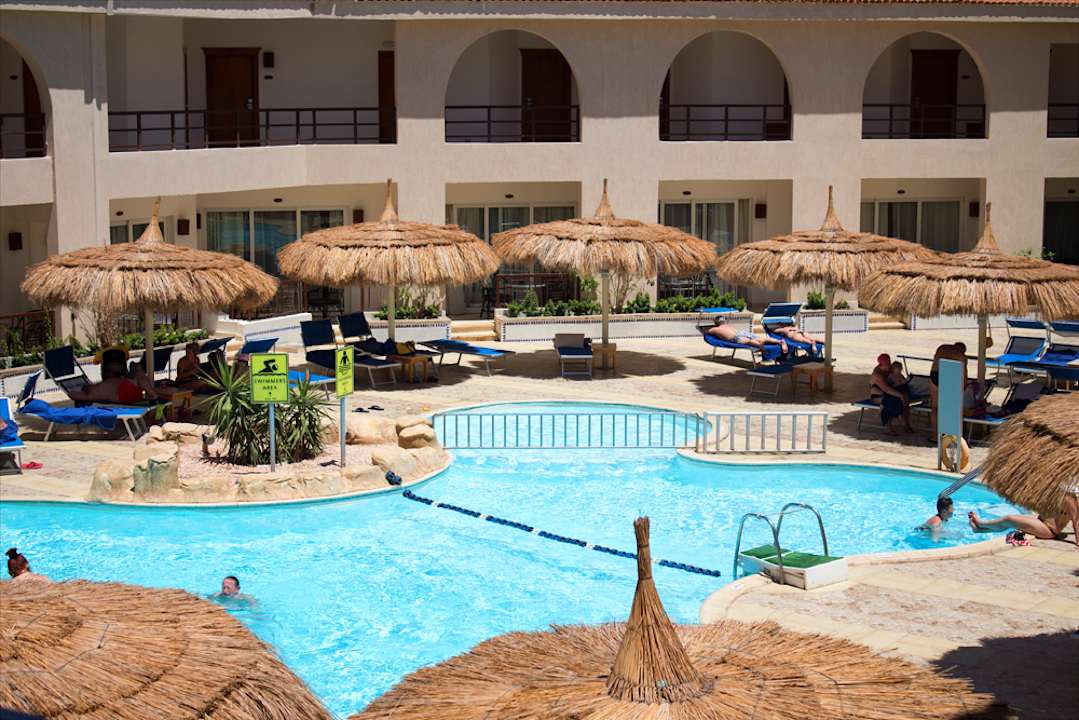 Pool Pickalbatros Royal Moderna Resort-Sharm El Sheikh