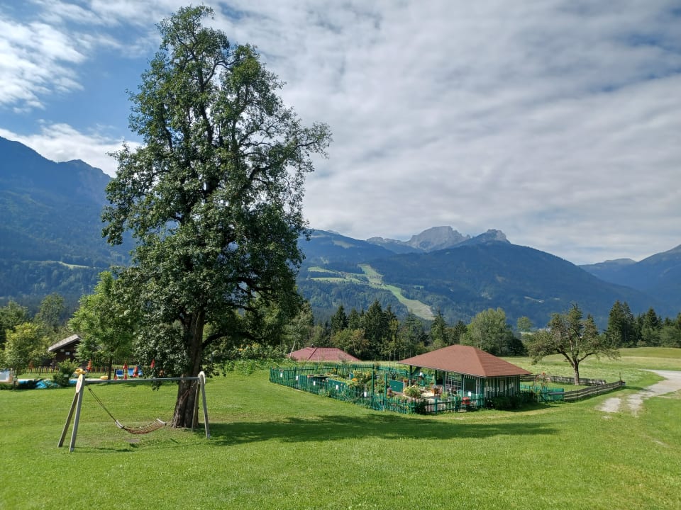 Gartenanlage Familienhotel Ramsi
