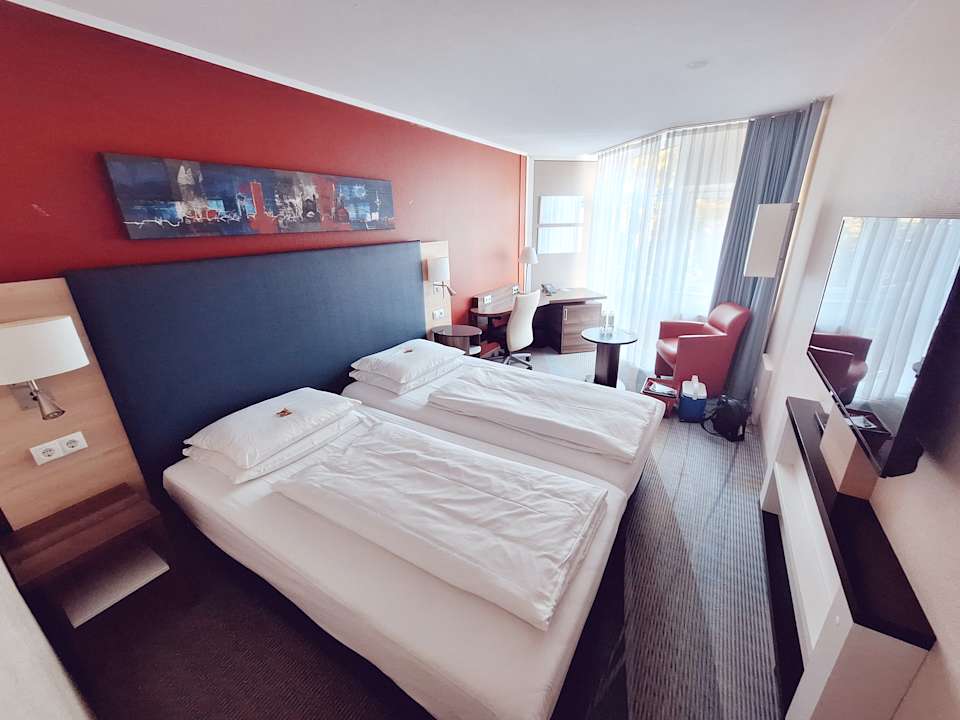 Zimmer H+ Hotel Köln Brühl
