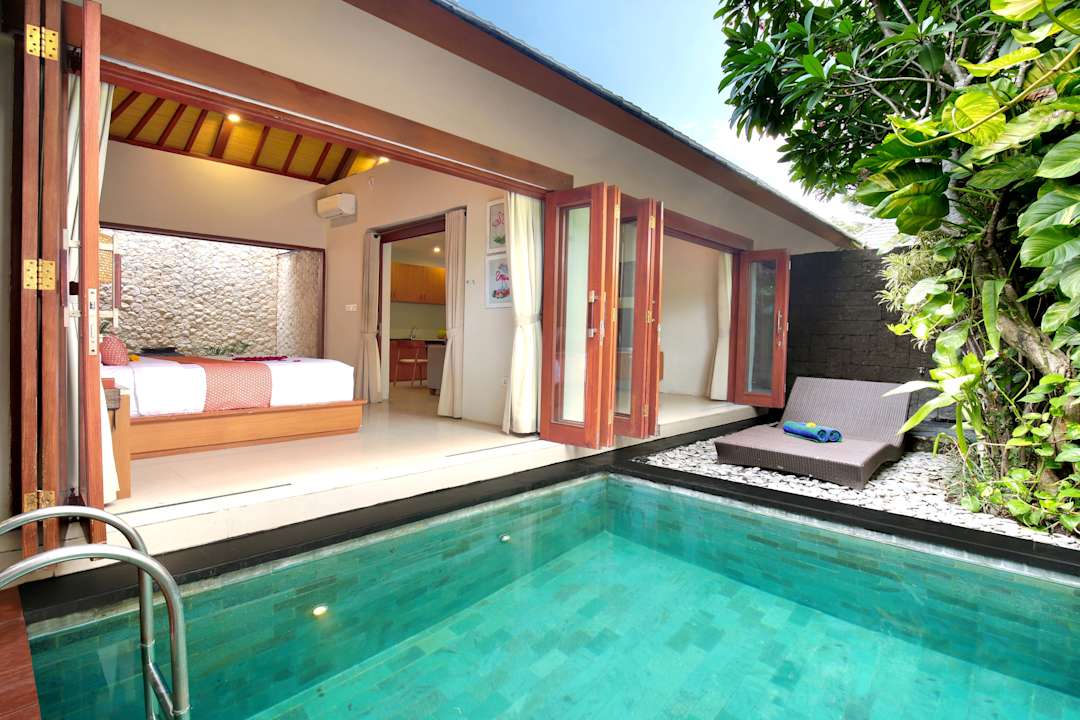 Pool Legian Kriyamaha Villa