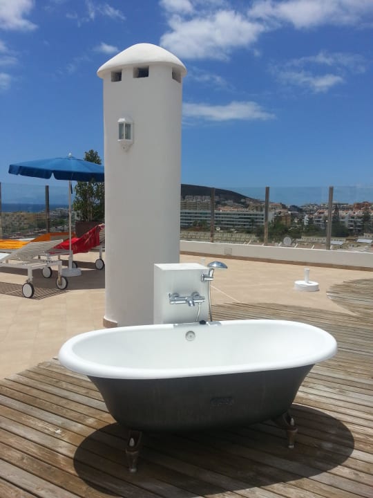 Badewanne auf der Dachterrasse Kurhotel Mar y Sol