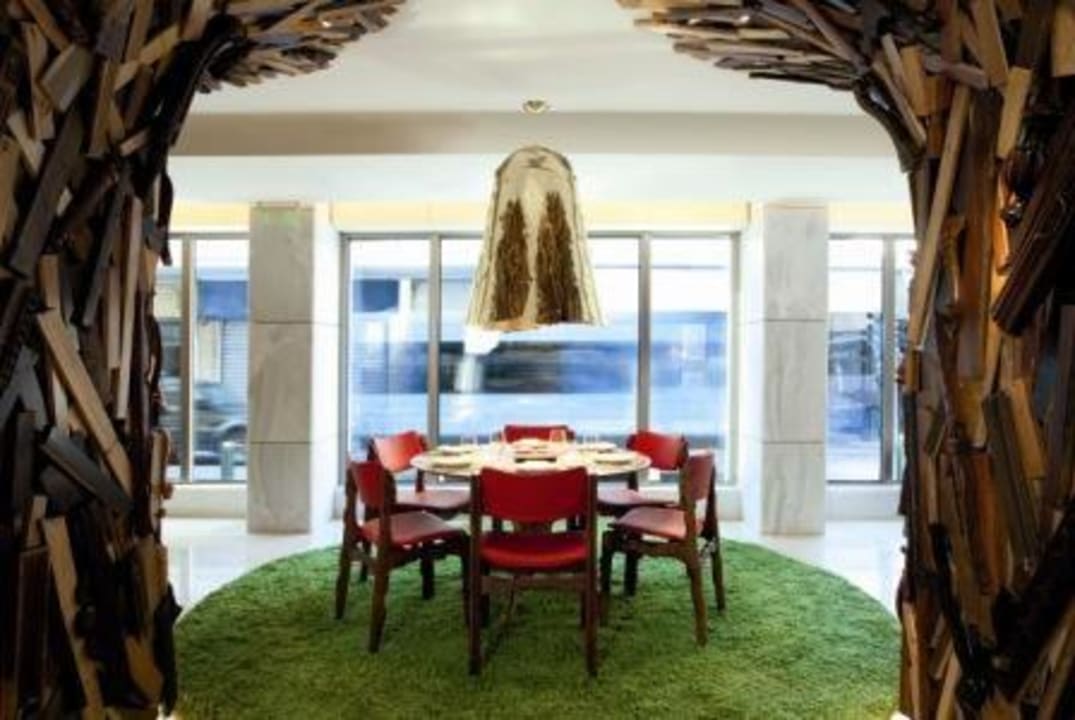New Taste Restaurant New Hotel