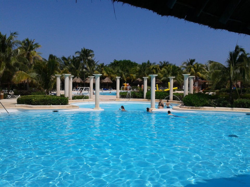 Pool  Grand Palladium Kantenah Resort & Spa