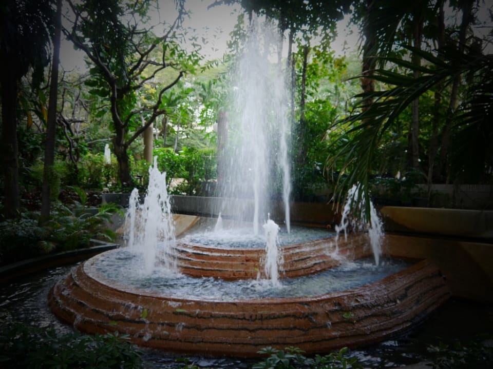 Gartenanlage Pantip Suites Sathorn