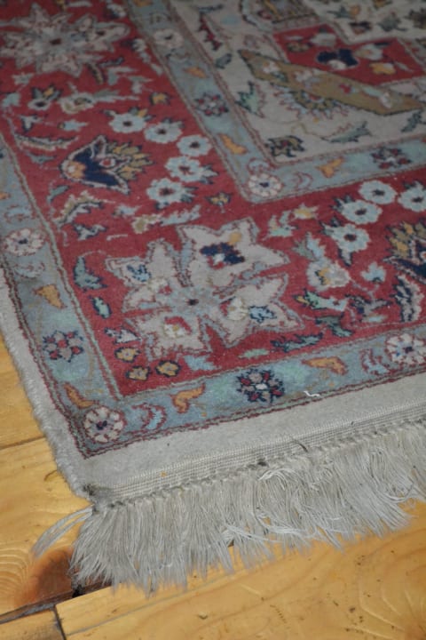 Dreckiger Teppich Pension Zur alten Mühle