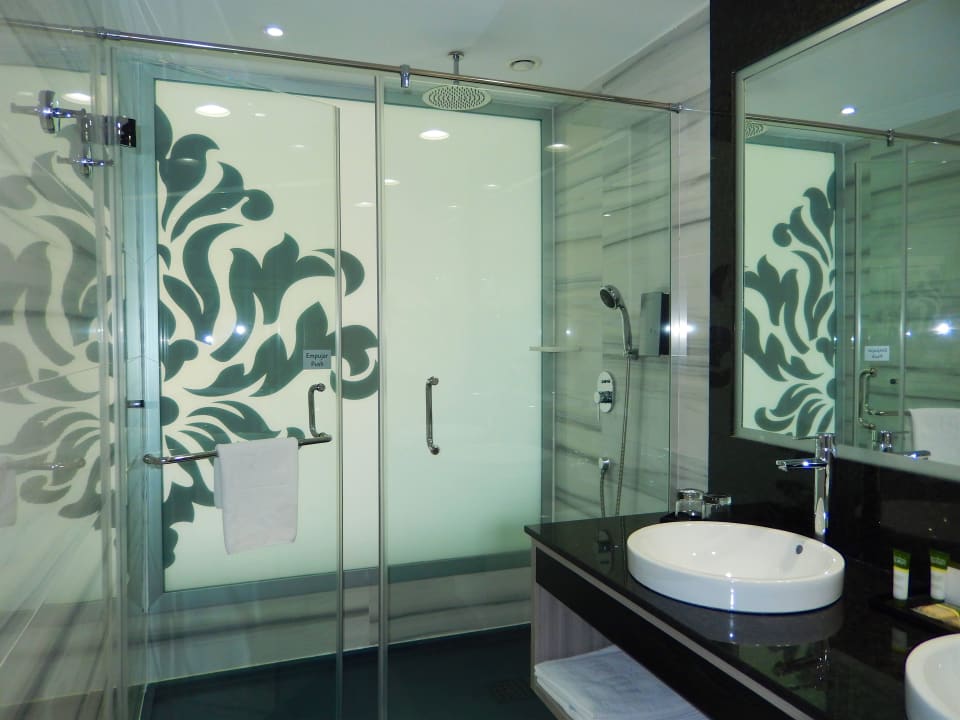 Sehr schönes Bad Hotel Riu Palace Meloneras