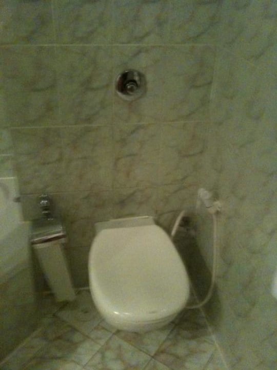 WC mit Schlauch Golden Beach Resort