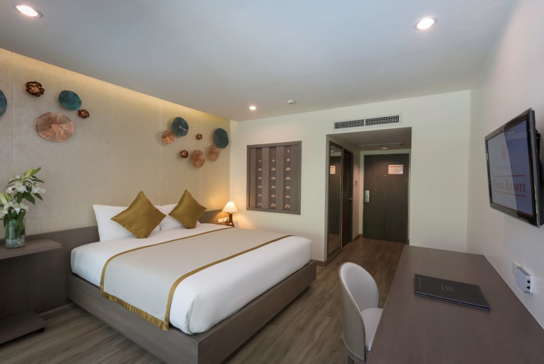 Zimmer Chanalai Flora Resort