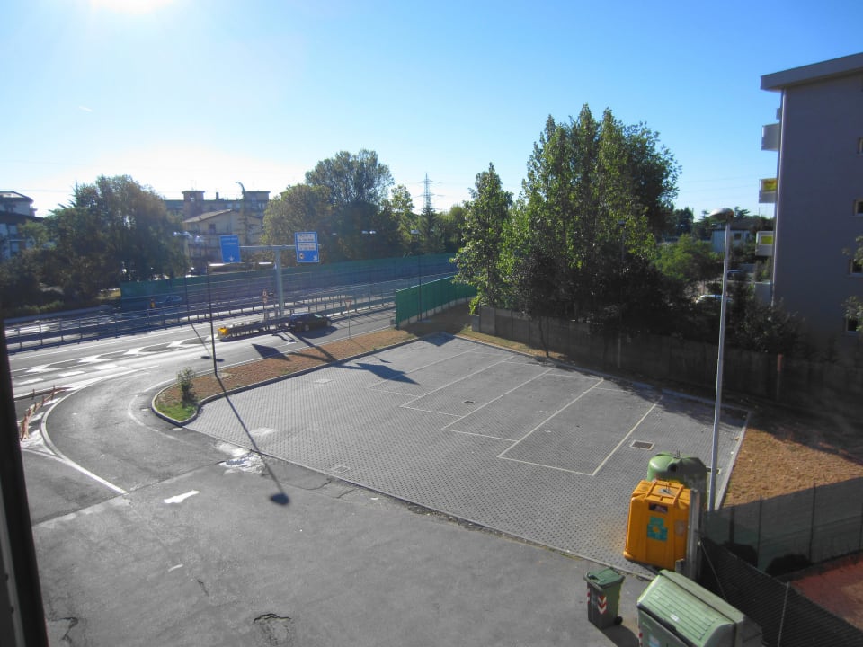 Blick aus dem Fenster Smart Hotel Holiday